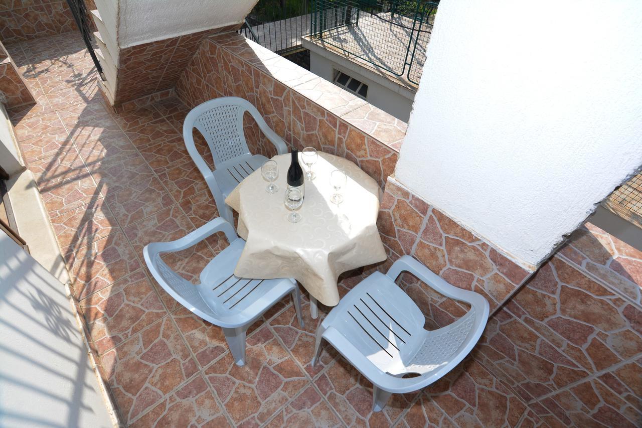 Apartments Jovana Petrovac Rom bilde